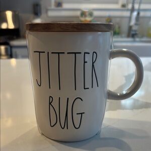 Rae Dunn…JITTER BUG…Xtra Large Mug W/ Wooden Lid…6 In. Tall… NEW W/ PLASTIC